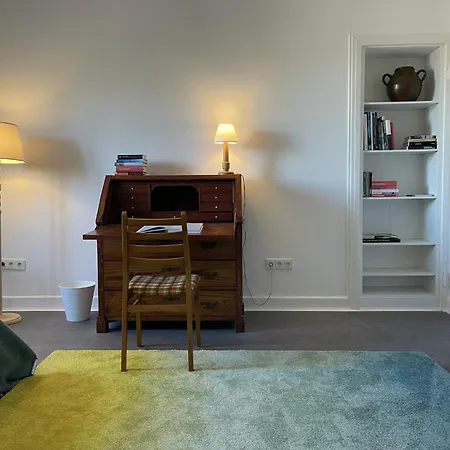 Ruhige Zentral Gelegene Altbauwohnung Appartement *