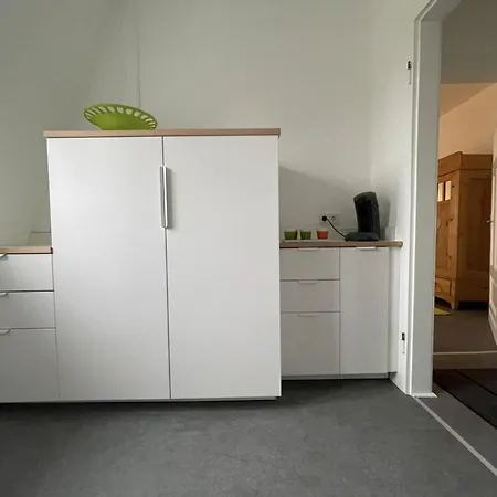 Ruhige Zentral Gelegene Altbauwohnung *